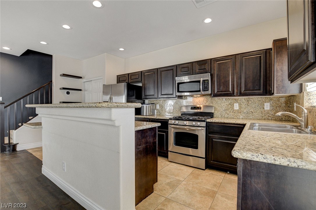 1121 Tuscan Sky Lane 3