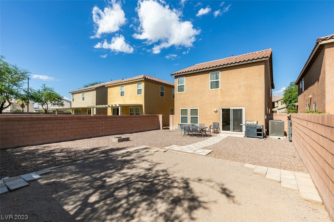 6210 Escapa Court