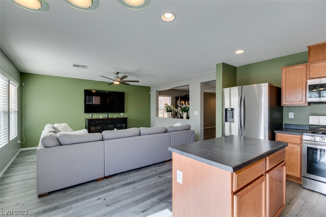 6210 Escapa Court