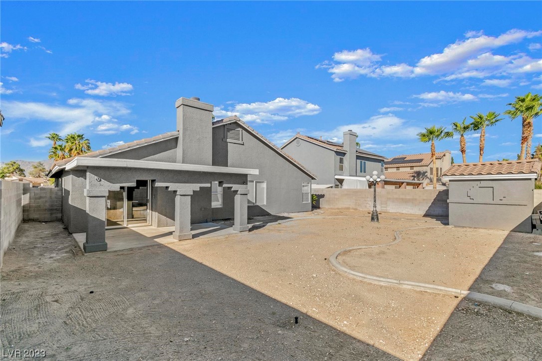 4345 Roaming Breeze Road