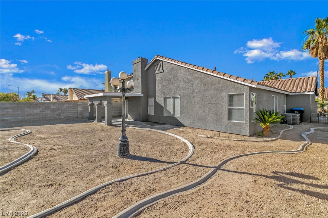 4345 Roaming Breeze Road