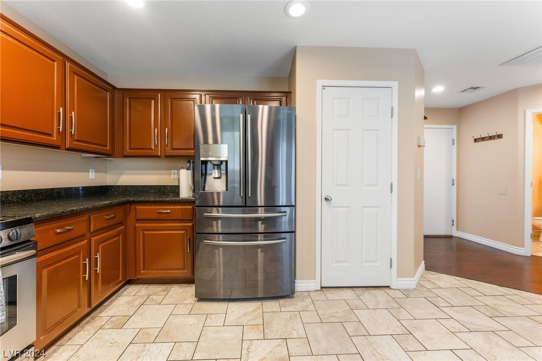 9197 Starling Wing Place
