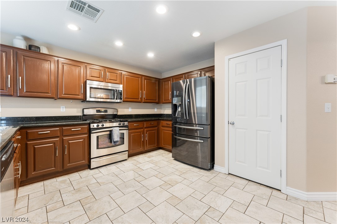 9197 Starling Wing Place