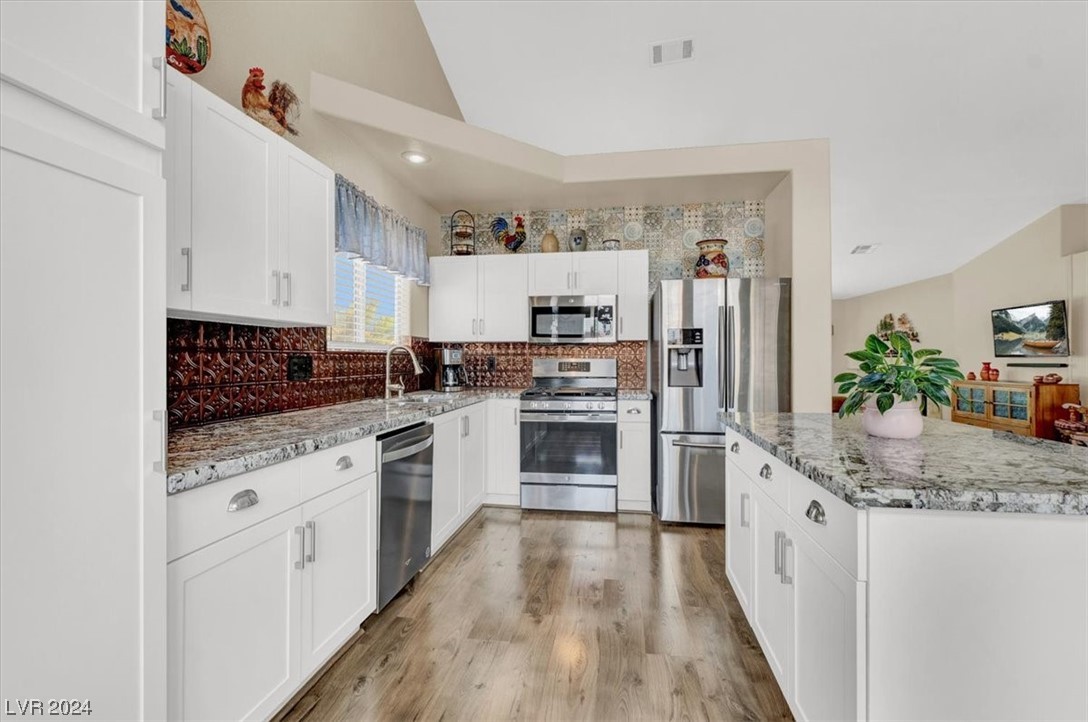 404 Royal Greens Drive