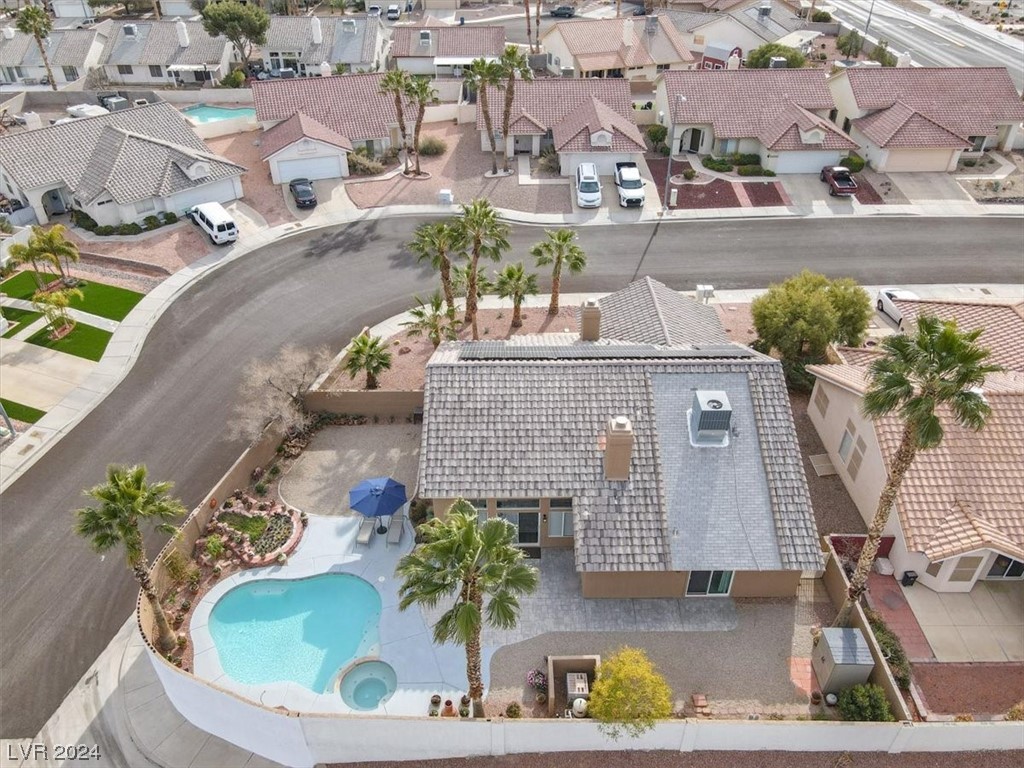 404 Royal Greens Drive