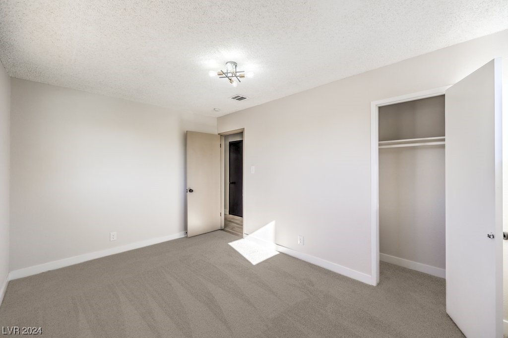 1206 Tumbleweed Avenue