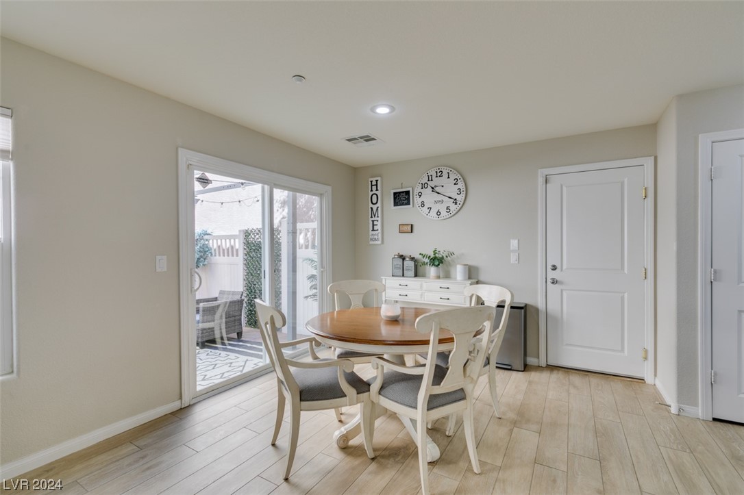 2084 Airy Petals Walk