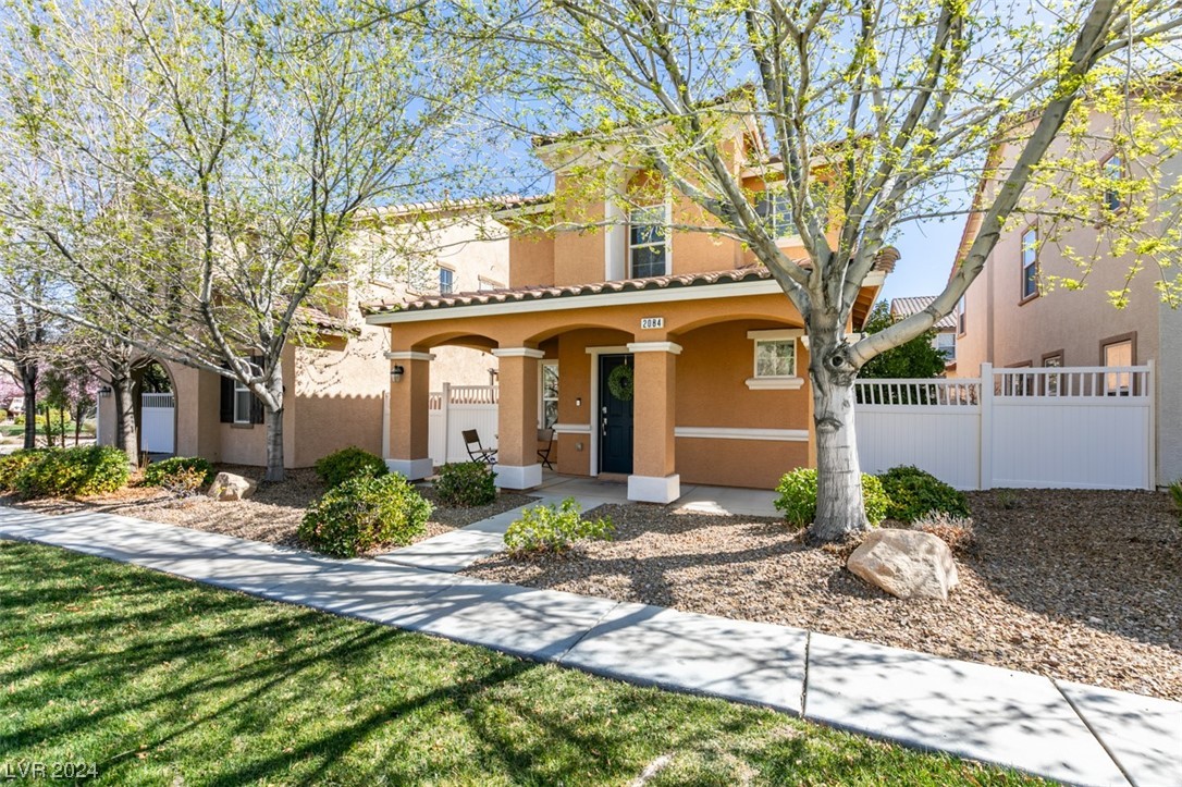 2084 Airy Petals Walk