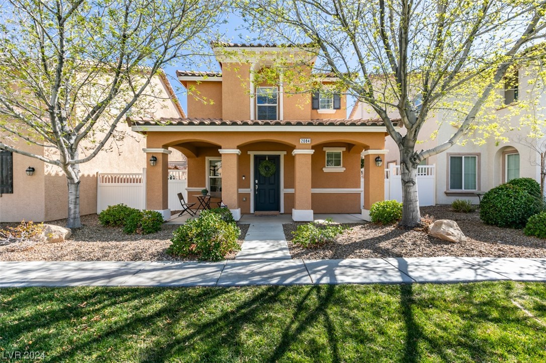 2084 Airy Petals Walk