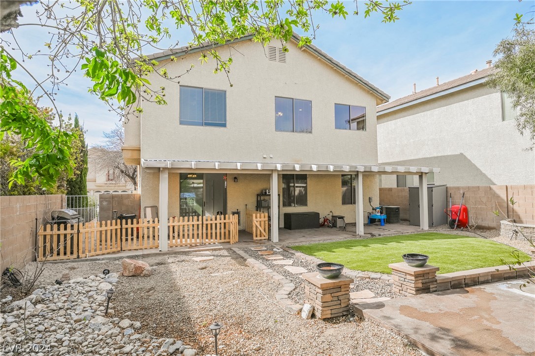9116 Picket Fence Avenue
