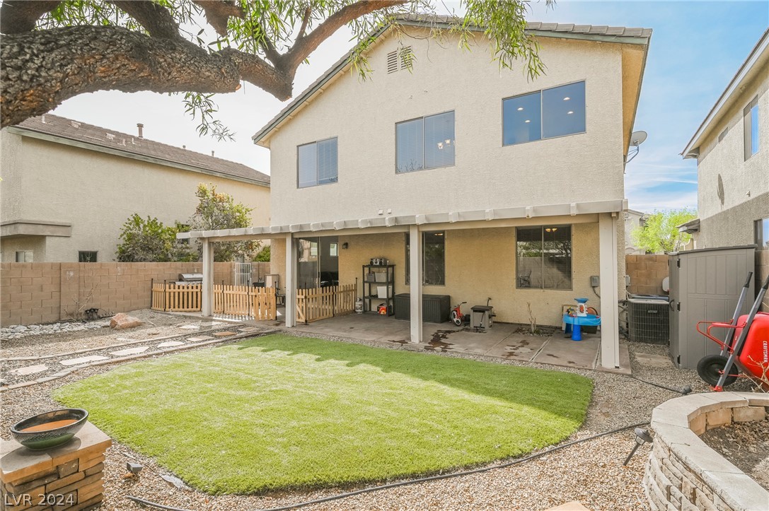 9116 Picket Fence Avenue