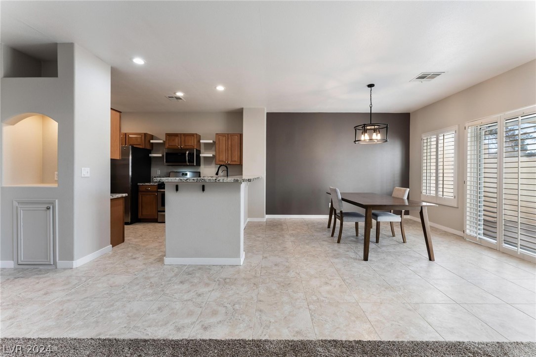 5945 Sunlight Garden Way n/a