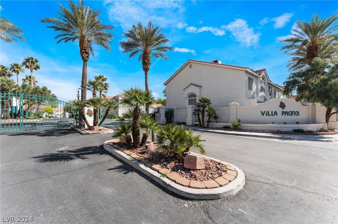 5945 Sunlight Garden Way n/a
