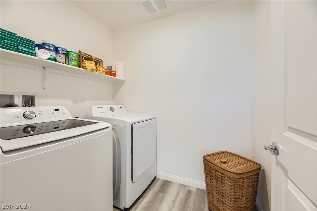 2828 Mosaic Moon Lane 5