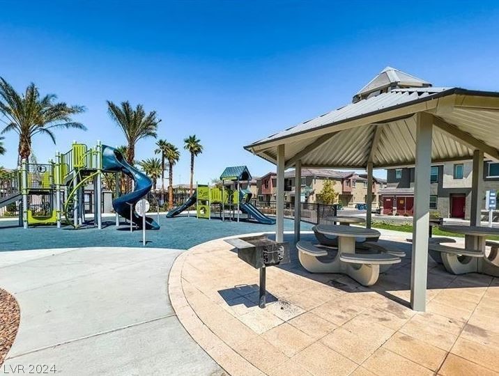 2828 Mosaic Moon Lane 5