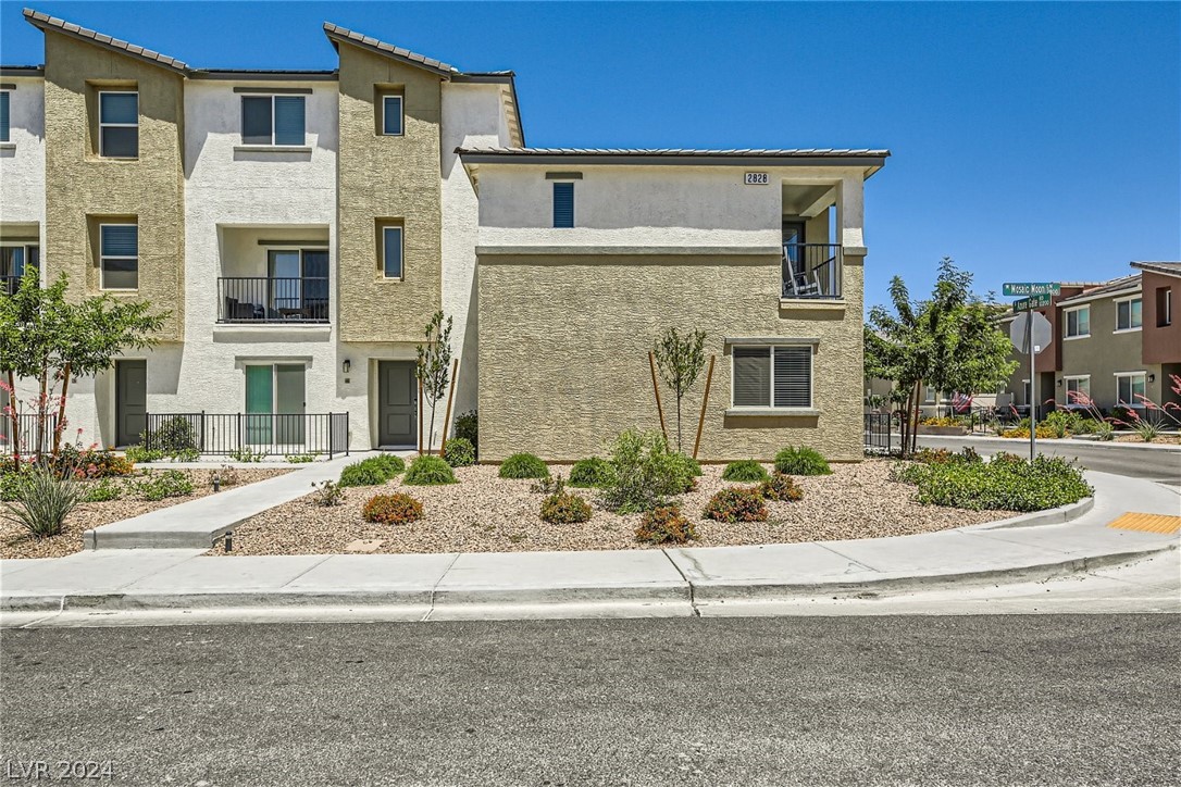 2828 Mosaic Moon Lane 5