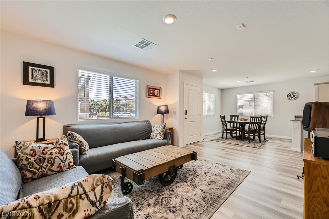 2828 Mosaic Moon Lane 5