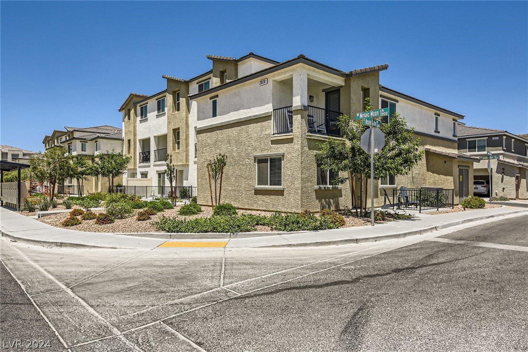 2828 Mosaic Moon Lane 5