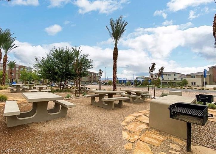 2828 Mosaic Moon Lane 5