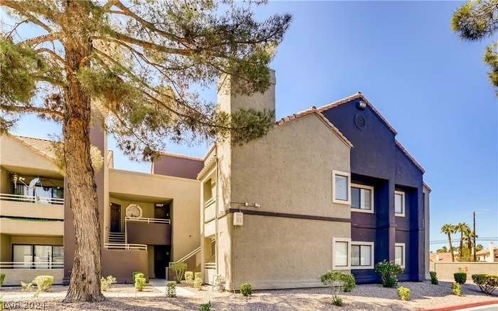 5048 South Rainbow Boulevard 205
