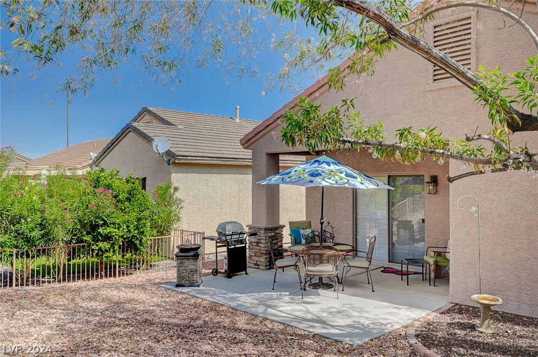 2121 Desert Woods Drive