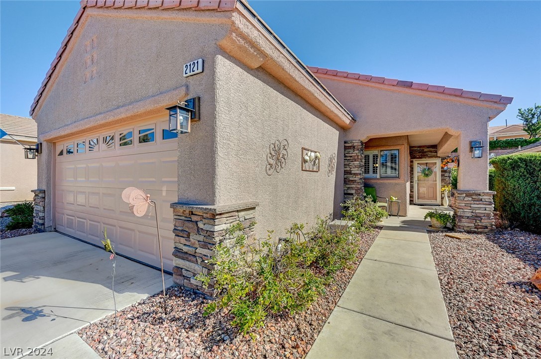 2121 Desert Woods Drive