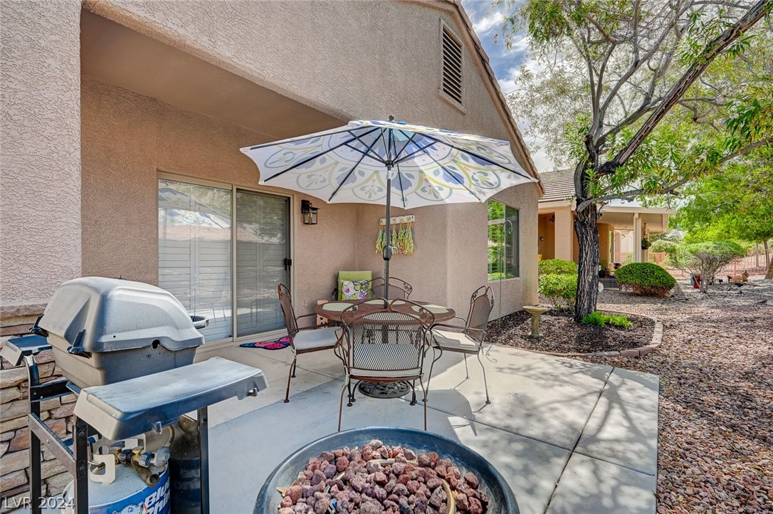 2121 Desert Woods Drive