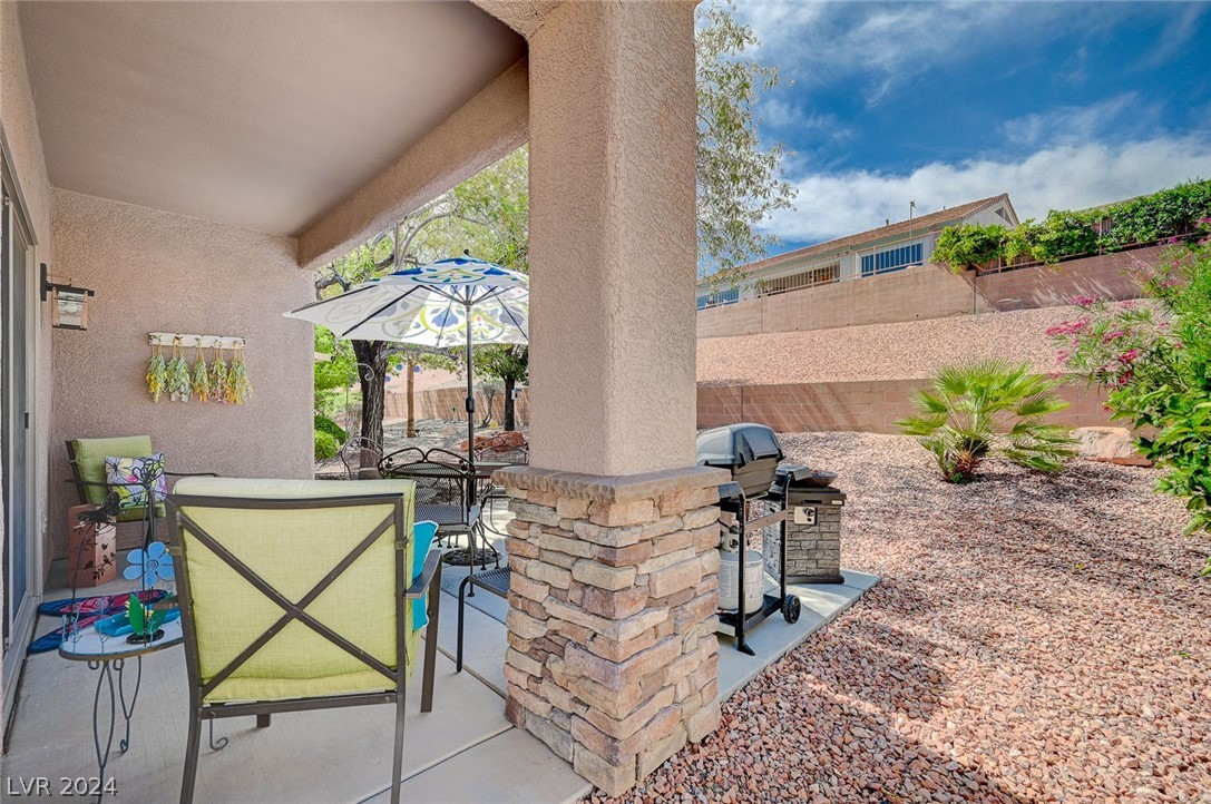2121 Desert Woods Drive