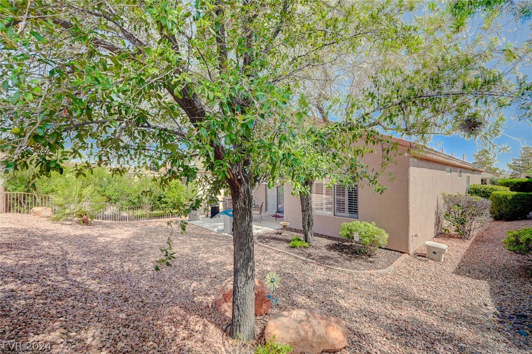 2121 Desert Woods Drive