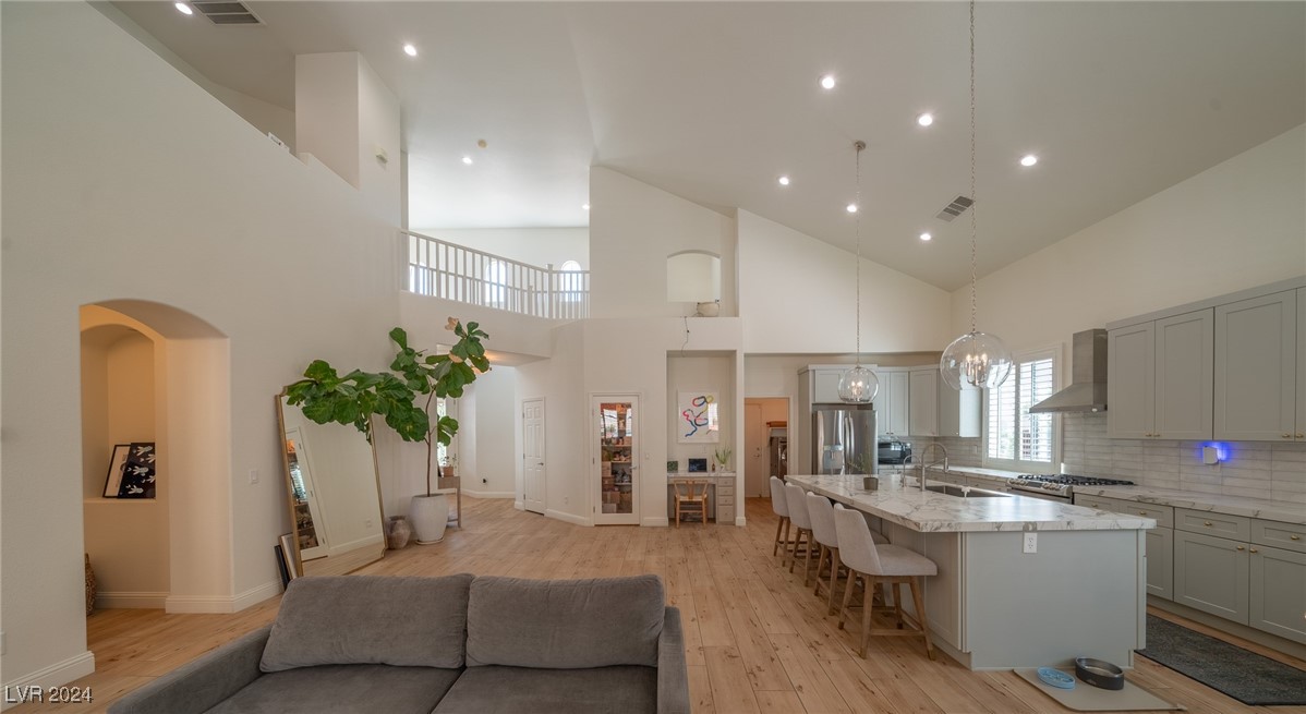 959 Armandito Drive