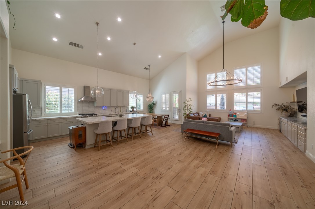 959 Armandito Drive