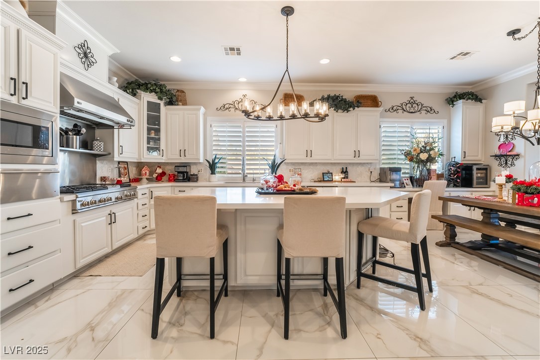 6541 Ashley Vale Street