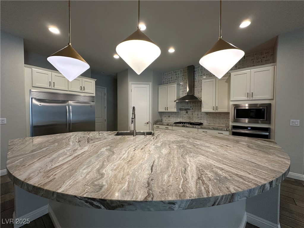 7011 Arabian Ridge Street