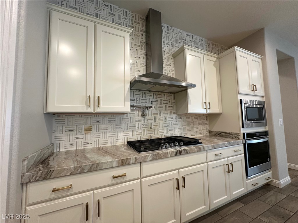 7011 Arabian Ridge Street