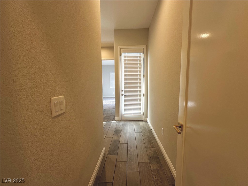 7011 Arabian Ridge Street