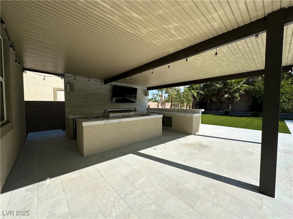 7011 Arabian Ridge Street