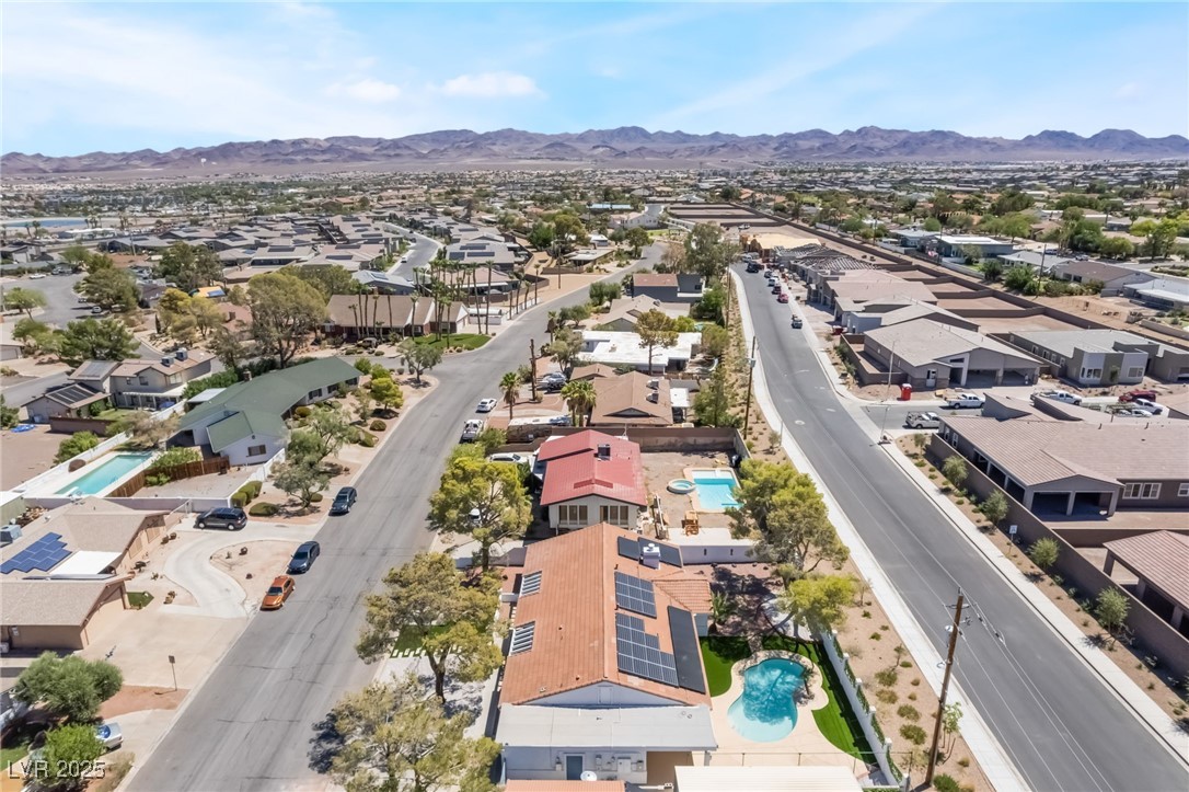 611 East Fairway Road