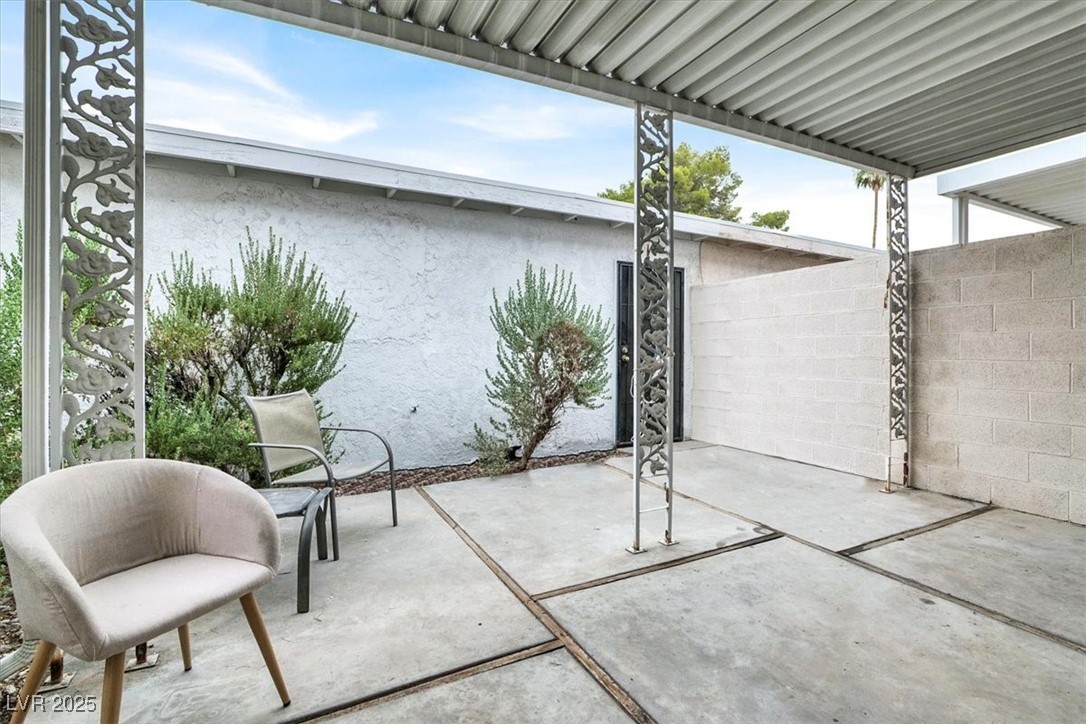 421 Greenbriar Townhouse Way