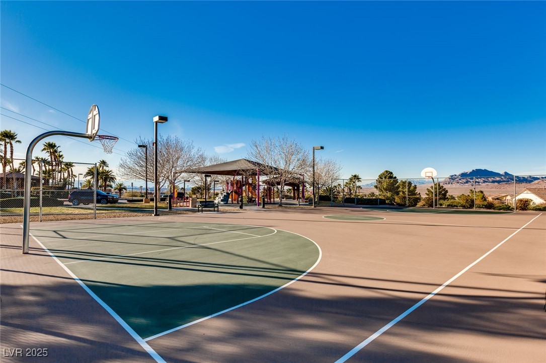 1132 Strada Cristallo