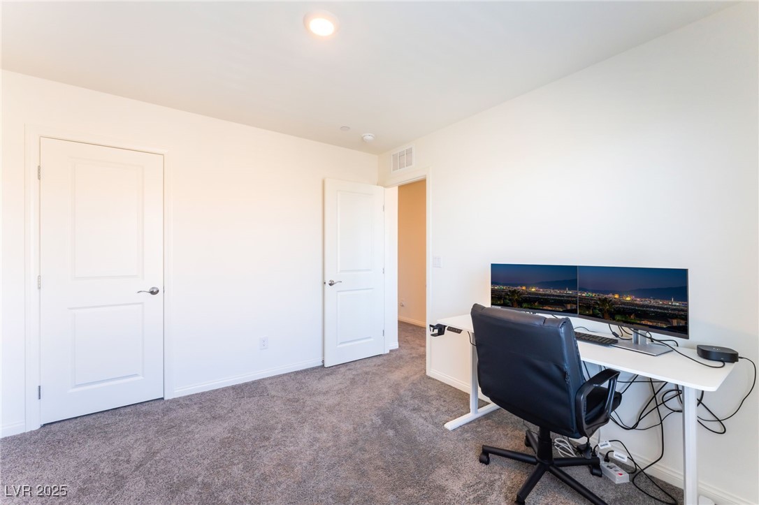 7211 Alabaster Peak Street