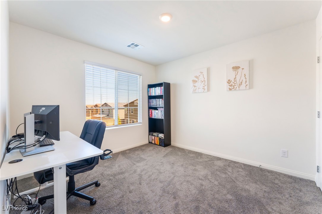 7211 Alabaster Peak Street