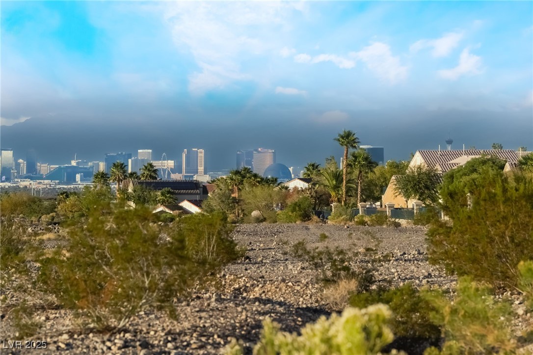 3199 Moon Beam Avenue