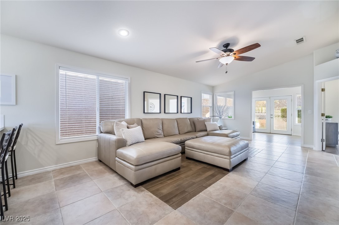 3199 Moon Beam Avenue