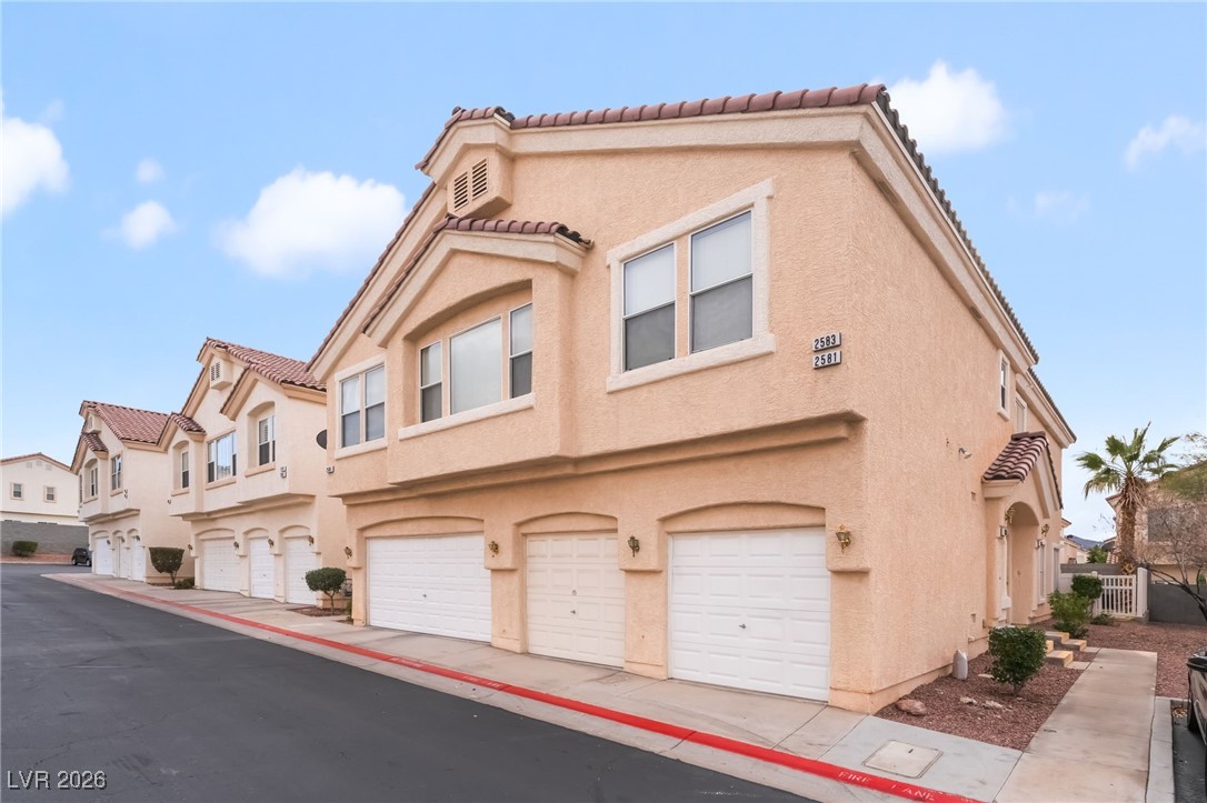 2581 Velez Valley Way