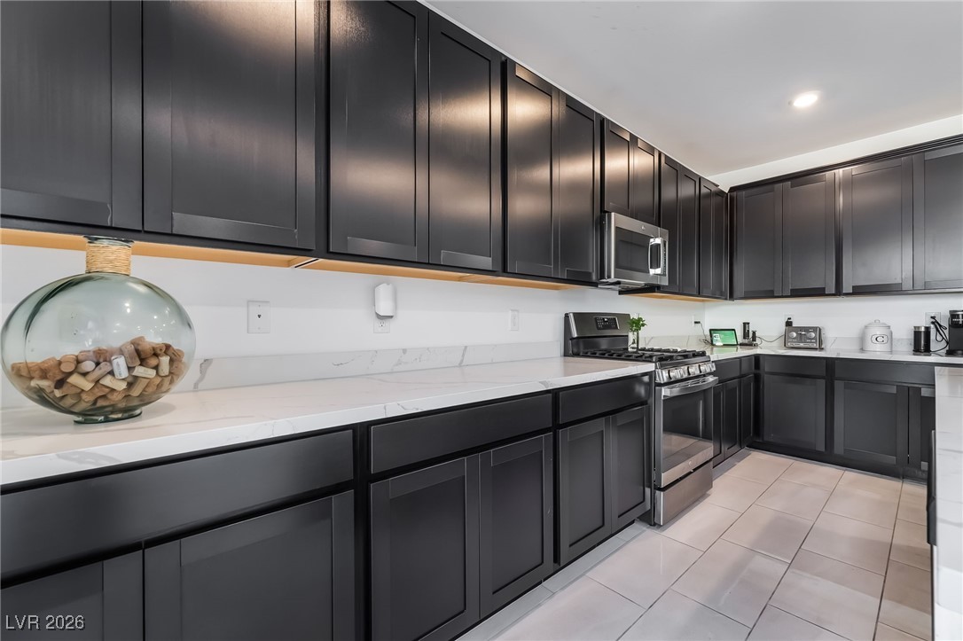 4138 Bayley Skye Avenue