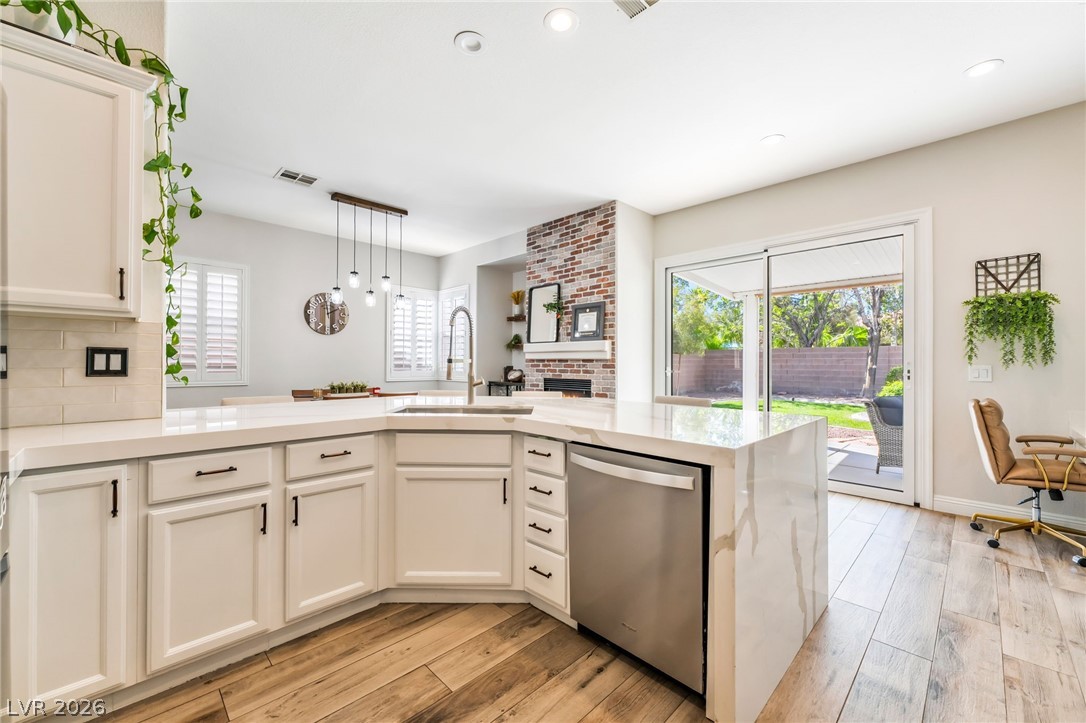 8875 Windsor Hill Way