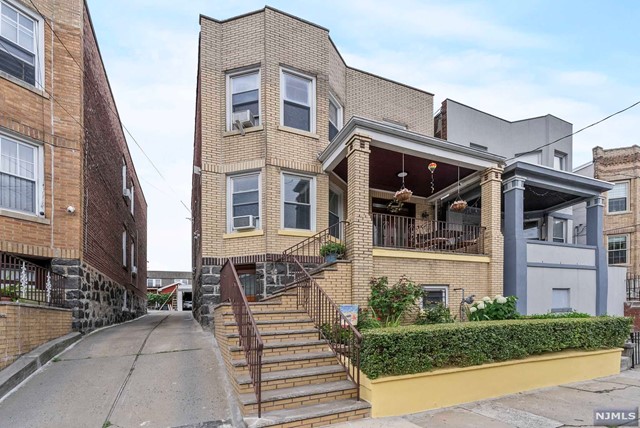 133 66th Street