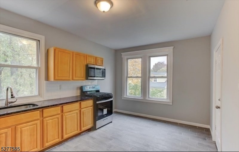 99 Columbia Ave U3