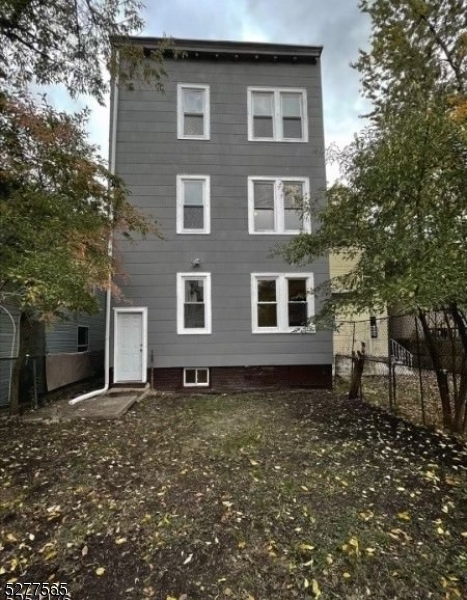 99 Columbia Ave U3