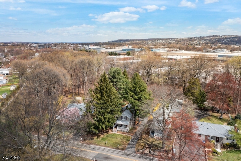 699 Riverview Dr